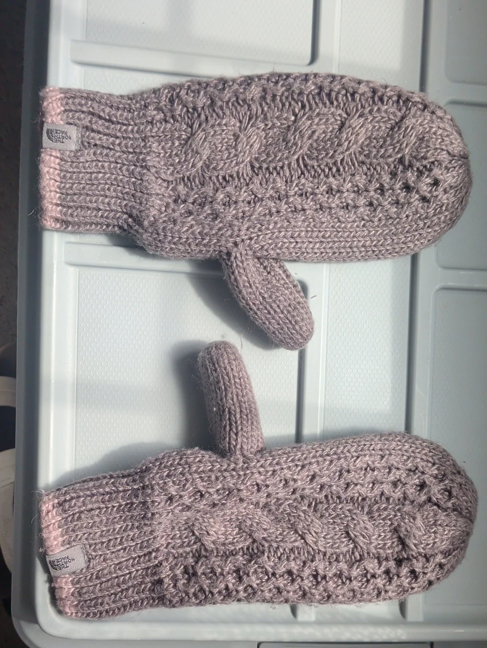 Northface Cozy Cable Knit Mittens in Dusty Purple
